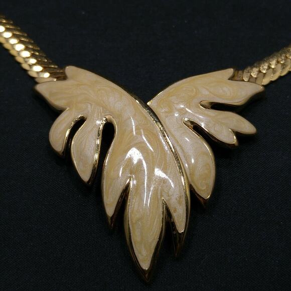 Vintage Napier Necklace, Beige Leaf Enamel, Gold Plated Chain, 18", 1980s - Picture 7 of 9